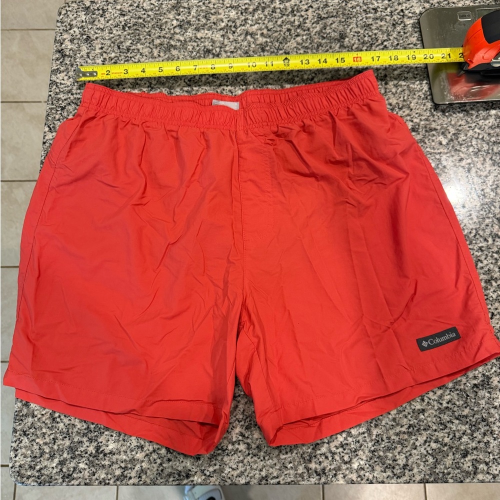 Columbia coral/salmon/ Red Active Shorts